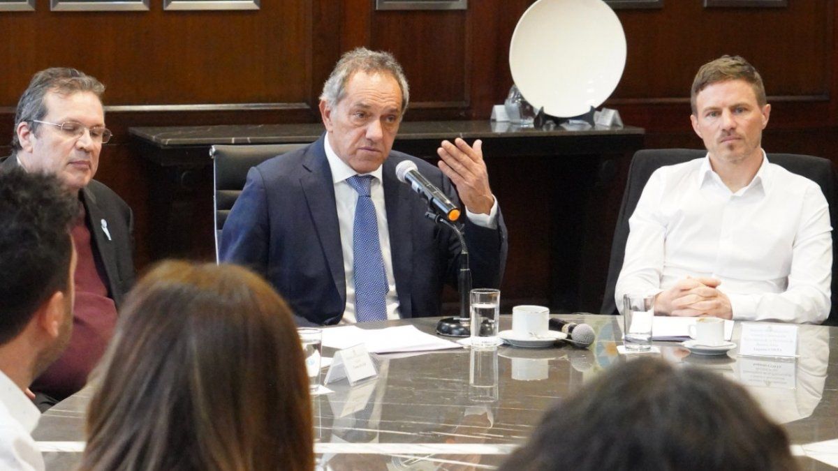 Daniel Scioli chaired the first table of the E-gaming and video game industry