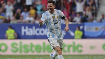 messi cumple 35 anos en plena vigencia y con la ilusion intacta messi cumple 35 anos en plena vigencia y con la ilusion intacta