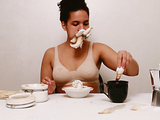 Jori Minaya. La artista artista dominicana-estadounidense presenta el video “Satisfecha”, que hizo en 2012.