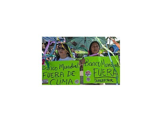 Manifestaciones en Cancún, a la espera de resultados.