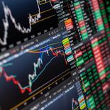 mercados: el dolar mayorista corto racha alcista, pero los bonos soberanos cayeron a dias de las elecciones mercados: el dolar mayorista corto racha alcista, pero los bonos soberanos cayeron a dias de las elecciones
