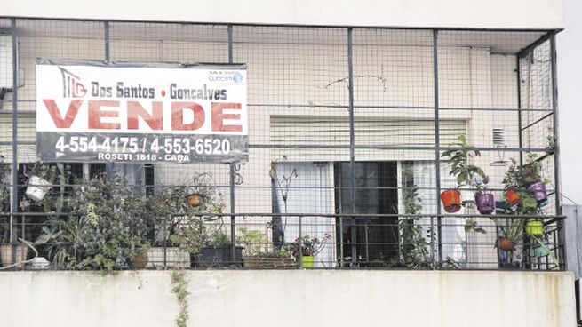 Costos. Un departamento de dos ambientes y 50 m2 en la zona oeste-sur tiene un valor de 80.066 dólares.