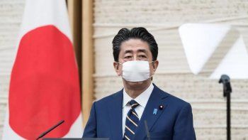 Anunció su renuncia el premier japonés y cayó la bolsa de Tokio