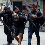 Río de Janeiro y el gobierno federal crean una oficina de emergencia para coordinar inteligencia y operativos contra el crimen organizado. Río de Janeiro y el gobierno federal crean una oficina de emergencia para coordinar inteligencia y operativos contra el crimen organizado.