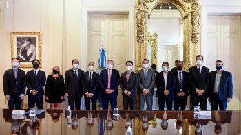 Alberto Fernández estuvo acompañado por el ministro de Transporte, Mario Meoni, y el presidente de Trenes Argentinos Operaciones, Martín Marinucci.