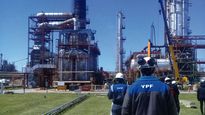 ypf amplia la refineria de la plata por el boom del petroleo de vaca muerta