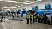La medida afectará a los vuelos programados en Aeroparque y en Ezeiza en ese lapso horario y luego, tendrá consecuencias en los servicios posteriores a raíz del denominado “efecto dominó”.&nbsp;