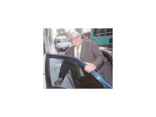 El flamante titular de la UIA, Héctor Méndez, ayer al llegar al Ministerio de Trabajo.