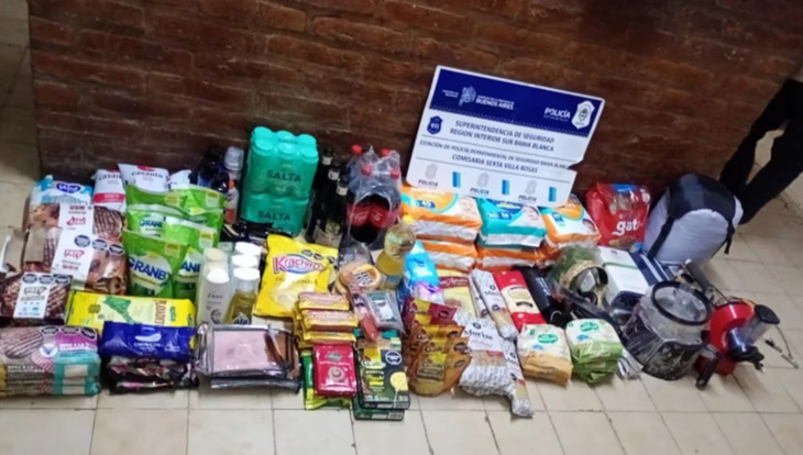Siete individuos fueron arrestados por robar productos de un supermercado en la zona de San Martín al 3600.