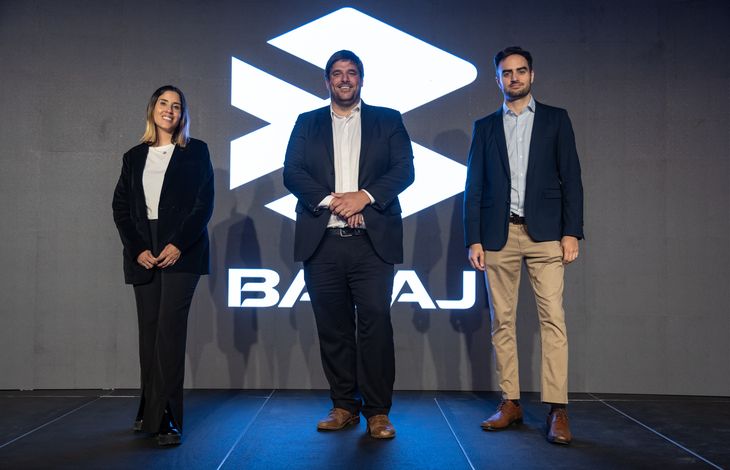 Andrea Gavilán, brand manager of Bajaj Argentina; Santiago Negri, commercial manager of Bajaj Argentina; and Ezequiel Yott, product manager of Bajaj Argentina. Andrea Gavilán, brand manager of Bajaj Argentina; Santiago Negri, commercial manager of Bajaj Argentina; and Ezequiel Yott, product manager of Bajaj Argentina.