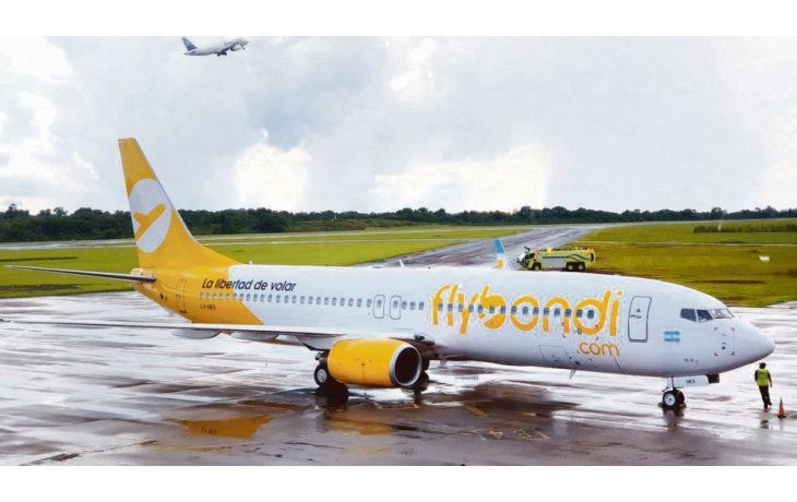 ámbito.com | Competencia. Flybondi fue la primera low cost que comenzó a operar en Argentina. Es la avanzada de otras compañías que esperan sumarse.