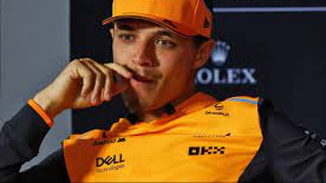 Lando Norris durante la conferencia de prensa en el Gran Premio de Austin, compartiendo su perspectiva sobre los desafíos que enfrentan los jóvenes pilotos en la Fórmula 1.