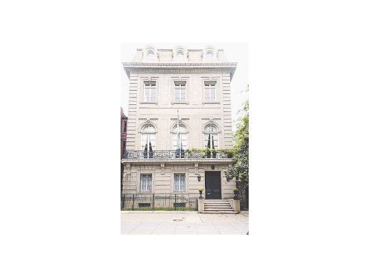 Desuso. La valiosa residencia del embajador en Washington fue abandonada hace años.