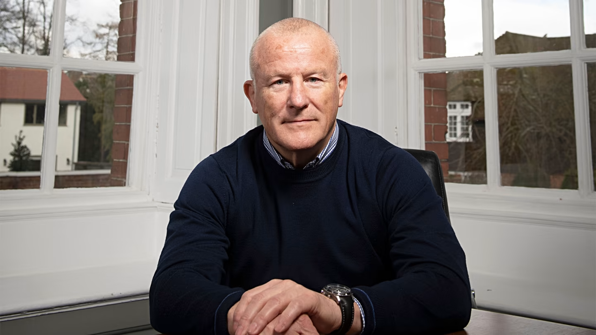 El Auge y Caída de Neil Woodford: De Gurú Financiero a la Mayor Quiebra Minorista de Reino Unido