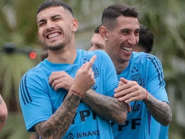 Leandro Paredes fue confirmado en el mediocampo para jugar en el debut de la Selección Argentina ante Canada. Angel Di María fue probado como volante por derecha en caso que el técnico Lionel Scaloni decida un planteo 4.4-2.