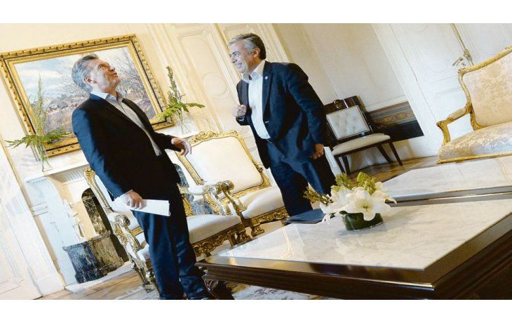final. Antes de reunirse con los gobernadores, Macri recibió a Cornejo en su despacho y le adelantó la decisión.