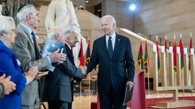 Biden en el acto en memoria del Holocausto realizado en el Capitolio estadounidense.