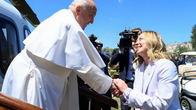 Francisco llegó a Italia para participar de la cumbre del G7 en lo que será la primer participación de un líder de la Iglesia Católica en este mitín.