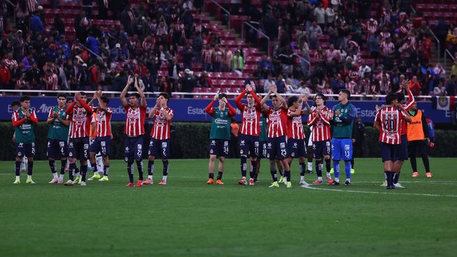 El Guadalajara de Gabriel Milito venció 2-1 a Querétaro, obtuvo su tercer triunfo consecutivo y en el lider absoluto el Torneo Clausura 2026 de la Liga MX.