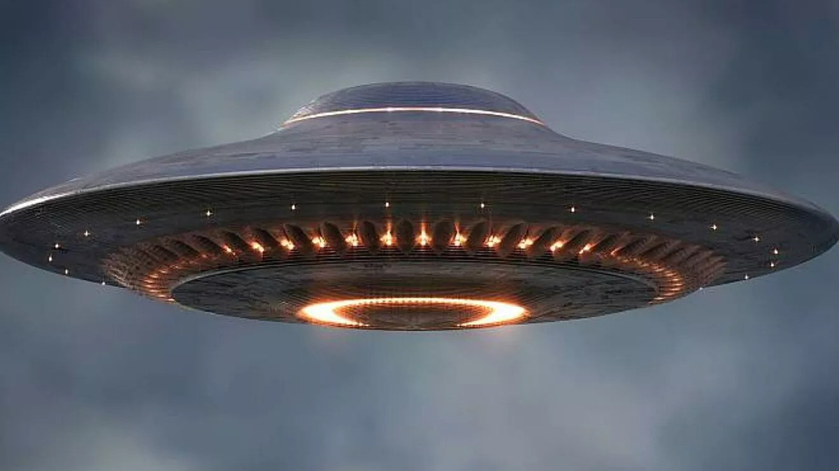 UFOs in the Holy See?  The best kept secret involving the Vatican, the US and Mussolini UFOs in the Holy See?  The best kept secret involving the Vatican, the US and Mussolini