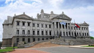 Uruguay inaugura su 50° Legislatura para el período 2025-2030.