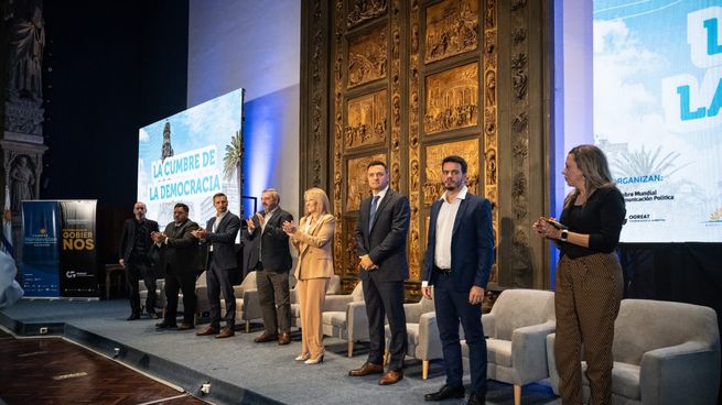 Uruguay se consolida como referente regional en defensa de la democracia.