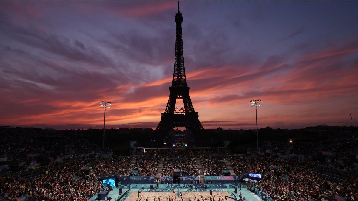 Starting today, Paris put a restriction on vehicles entering the city center