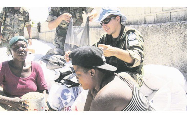 ayuda. El contingente XXIV de Cascos Azules se despliega por seis meses en la misión de estabilización de las Naciones Unidas en Haití (Minustah).