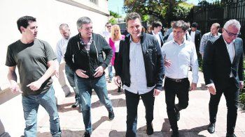 Unidos. &ldquo;Wado&rdquo;, M&aacute;ximo, Massa, Kicillof y el anfitri&oacute;n, Julio Zamora, juntos ayer en Tigre con intendentes PJ.