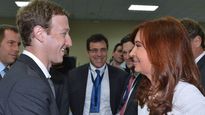 Mark Zuckerberg y Cristina Kirchner, juntos en 2015.