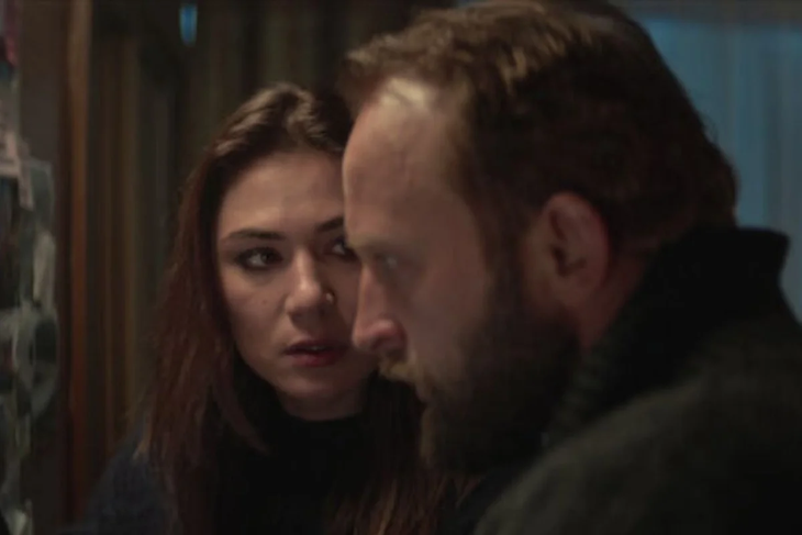 Wiktor Forst and Olga Szrebska investigating murders in the Netflix series Forst.