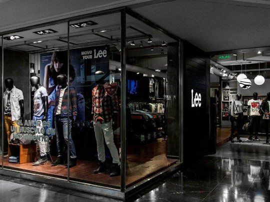 La compañía está en retirada en la región. En la Argentina ya se había ido del&nbsp;Alto Palermo, y en los próximos días lo hará de los shoppings&nbsp;Abasto, Avellaneda y Dot.