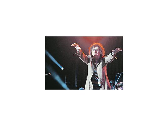 Charly García lideró la larga lista de solistas y grupos que pasaron por el Cosquín Rock y dedicaron sus shows a Luis Alberto Spinetta.