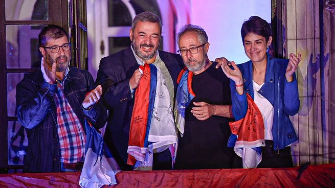 Mario Bergara destacó que su triunfo no hubiera sido posible sin el trabajo de todos los candidatos frenteamplistas.