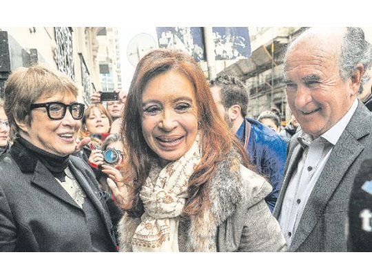encuentro. Cristina de Kirchner tuvo ayer reuniones, criticó a gremios y anticipó una denuncia.