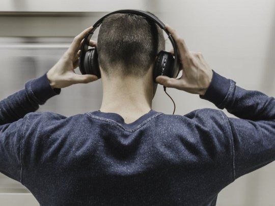 Cuál es la nueva tecnología que ofrecen algunos auriculares