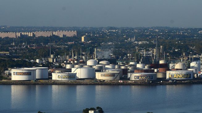 Ancap sigue recuperándose tras la extensa parada técnica en la refinería La Teja.