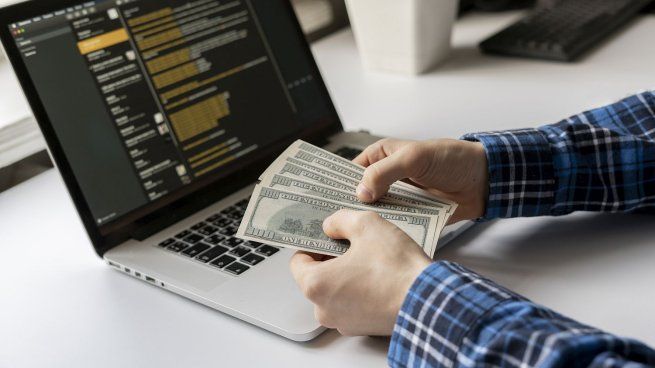 Dólar: el BCRA analiza medidas para facilitar la exportación de servicios de personas físicas