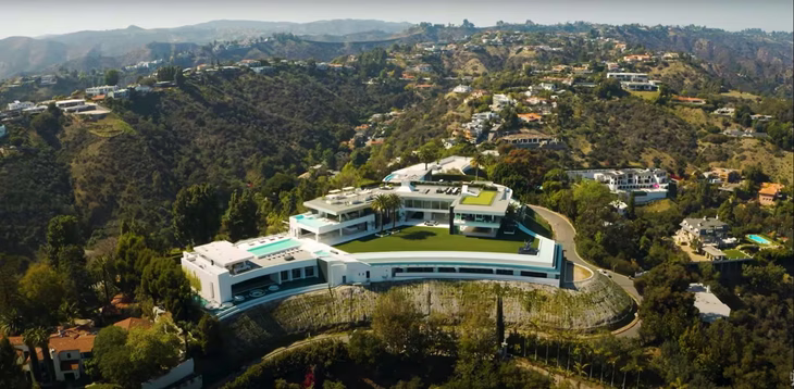 Así es la mansión de Canelo Álvarez en California: lujo, vista al Pacífico y un estilo que dejó huella Así es la mansión de Canelo Álvarez en California: lujo, vista al Pacífico y un estilo que dejó huella