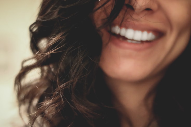 It is important to brush your teeth to maintain oral health. It is important to brush your teeth to maintain oral health.