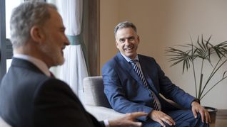 Yamandú Orsi dialogó con el rey de España, Felipe VI, sobre el acuerdo entre el Mercosur y la Unión Europea.