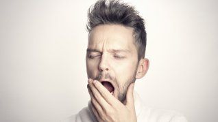Millones buscan dormir sin interrupciones: este invento silencioso y eficaz ofrece una solución real contra los ronquidos nocturnos. Millones buscan dormir sin interrupciones: este invento silencioso y eficaz ofrece una solución real contra los ronquidos nocturnos.