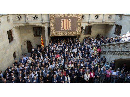 Más de 700 alcaldes de Cataluña brindaron su apoyo al referendo