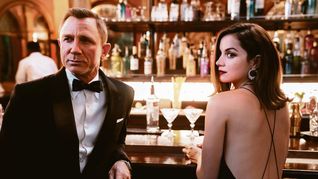 bond siglo xxi. Daniel Craig ya no cosifica a la agente Ana de Armas.