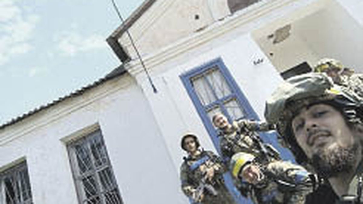 Ukraine recovers strategic cities and Russia withdraws