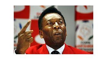 Pelé volvió a marcar distancias con Messi.