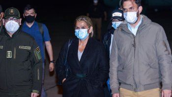 La presidenta de facto de Bolivia, Jeanine Áñez, fue detenida