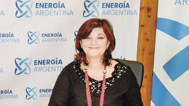 Raquel “Kelly” Olmos