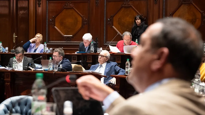 La tensión entre el oficialismo y la oposición crece en el Parlamento de cara a la discusión presupuestaria.