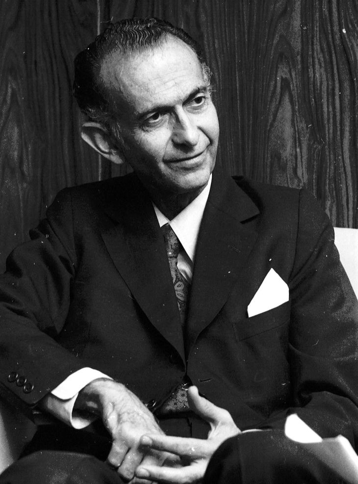 José Alfredo Martínez de Hoz.